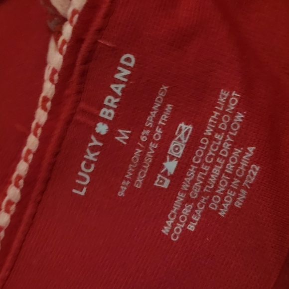 New Lucky Brand Sports Bra Medium Cabin Red Design - Picture 5 of 5
